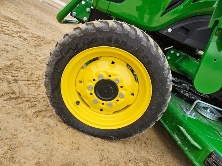 2025-john-deere-2038r-image-42