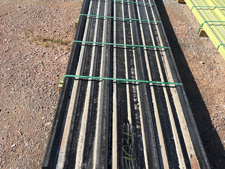 #1032-•-22-gauge-painted-r-panels-image-3