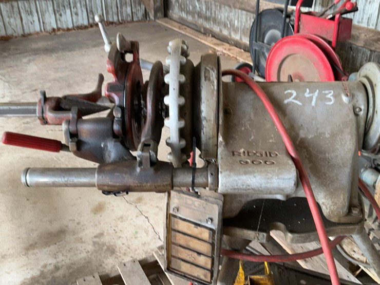 #243-•-ridgid-300-pipe-threader-image-10