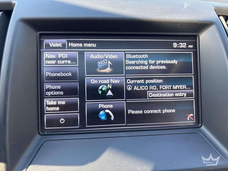 2014-land-rover-lr2-awd-suv-image-17