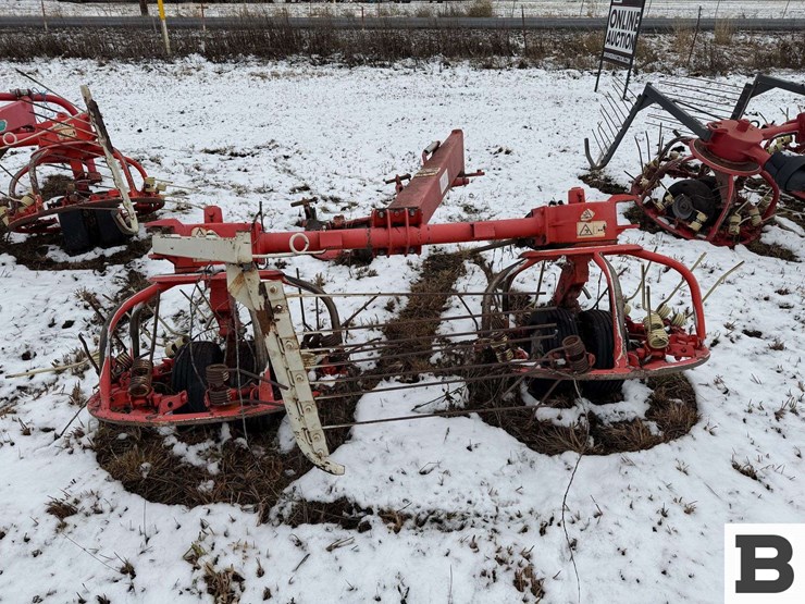 simak-haybob-hm300-tedder-image-3