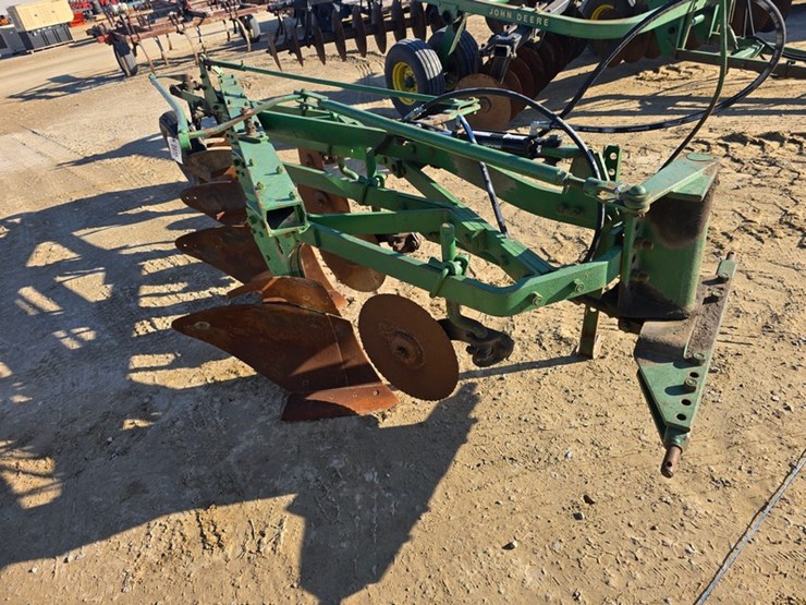 john-deere-14-image-3