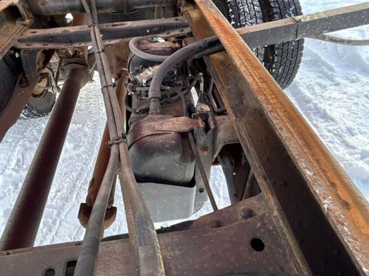 2015-ford-f550-xl-image-68