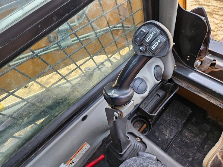 2020-case-tv450-image-26