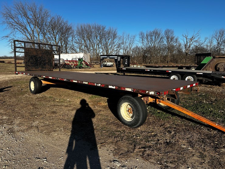 #209020-•-used-steel-hay-trailer-image-1
