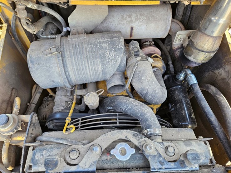 2007-deere-ct322-image-16