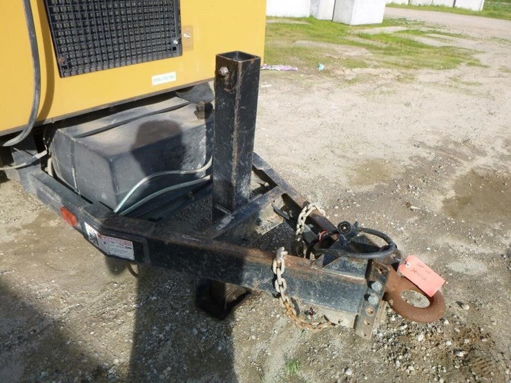 2013-vermeer-v500-image-24