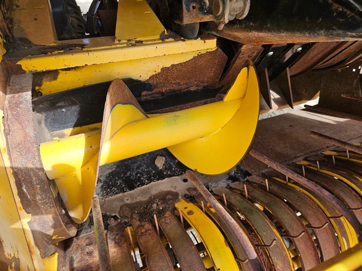 new-holland-bb940a-image-13