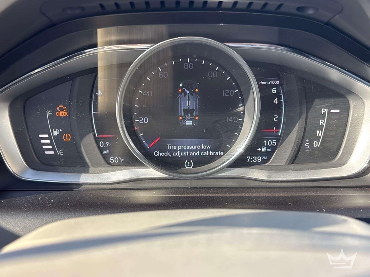 2016-volvo-xc60-image-17