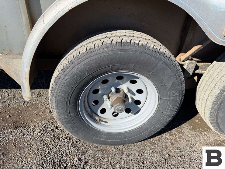 1987-circle-j-horse-trailer-image-13