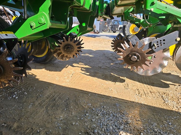 john-deere-1760-image-14