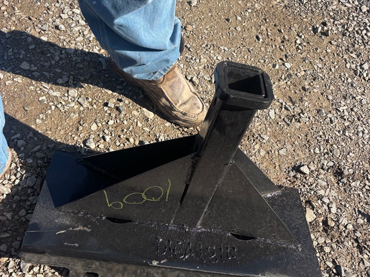 #1009-•-mini-universal-skid-steer-trailer-mover-image-2