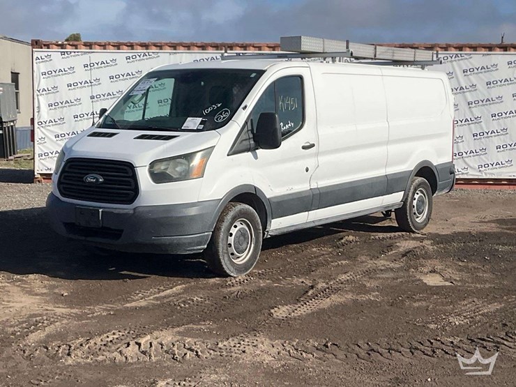 2016-ford-transit-image-1
