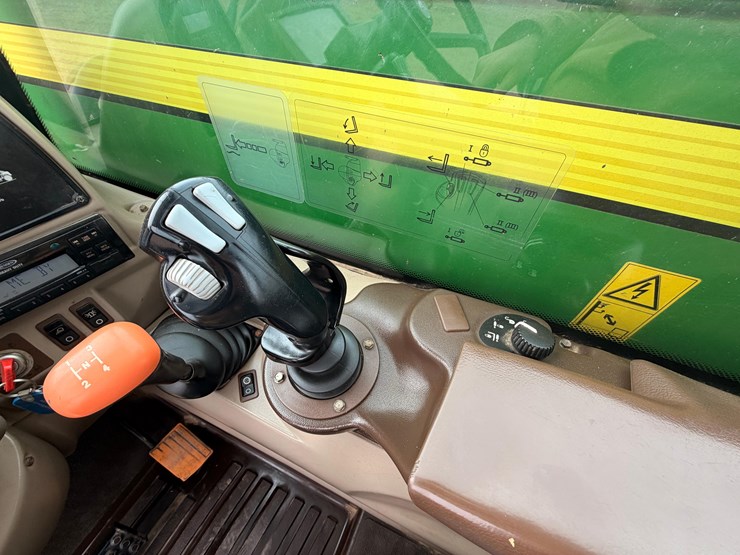 2006-john-deere-3420-image-36