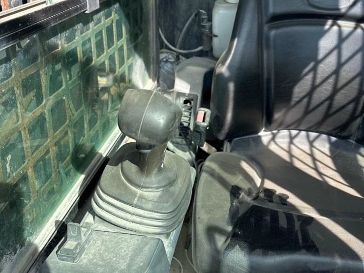 2017-john-deere-318-image-15