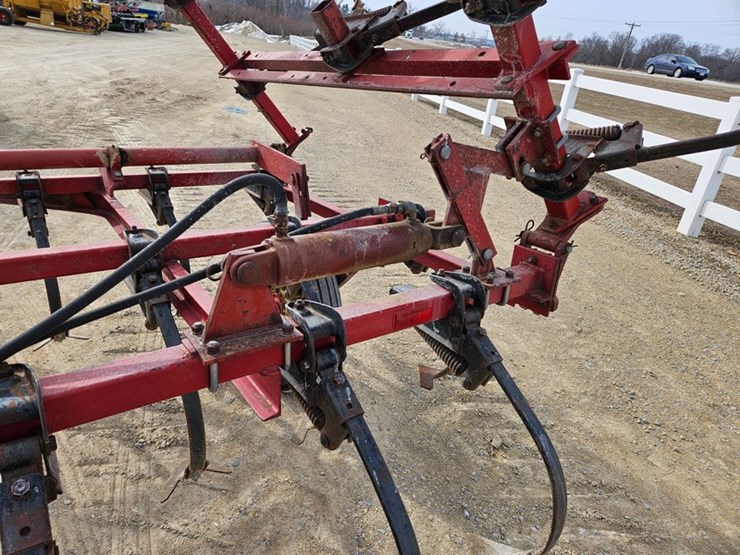 international-22-image-20