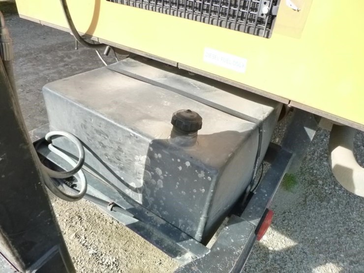 2013-vermeer-v500-image-19