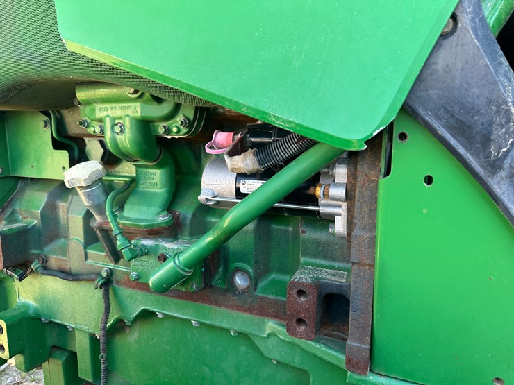 john-deere-8285r-image-44