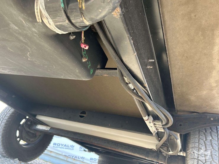 2022-braxton-creek-freesolo-kitch-18-ft-travel-trailer-image-19