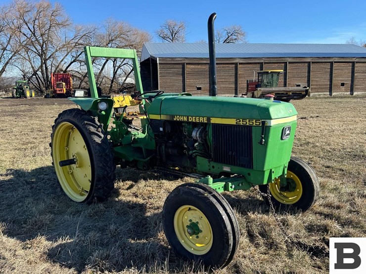 john-deere-2555-image-9