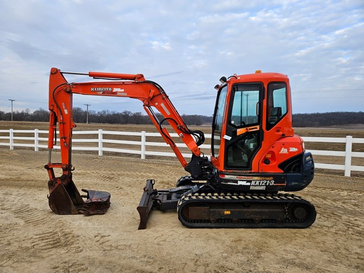kubota-kx121-3-image-2