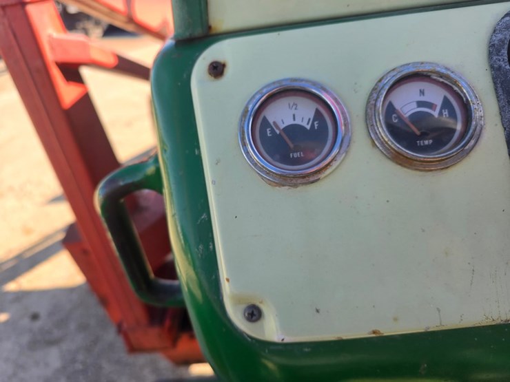 oliver-1600-image-22