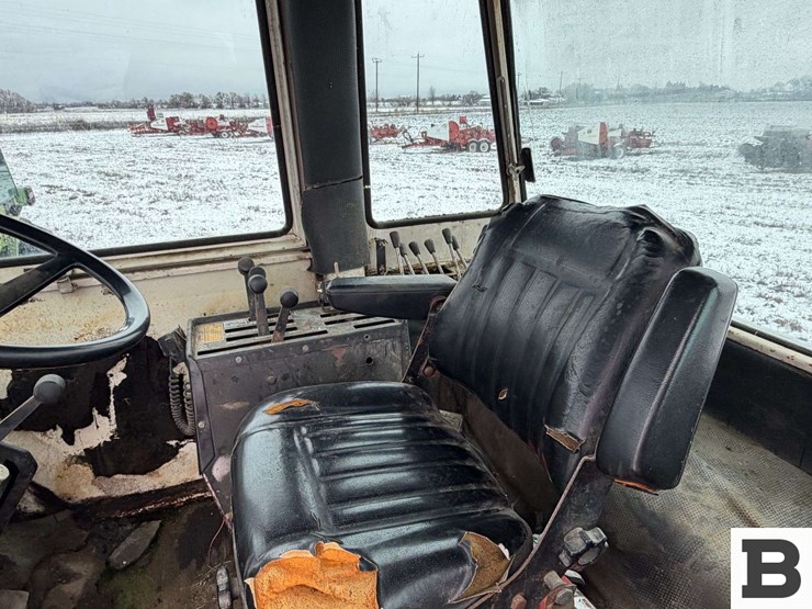 case-2670-tractor-image-38