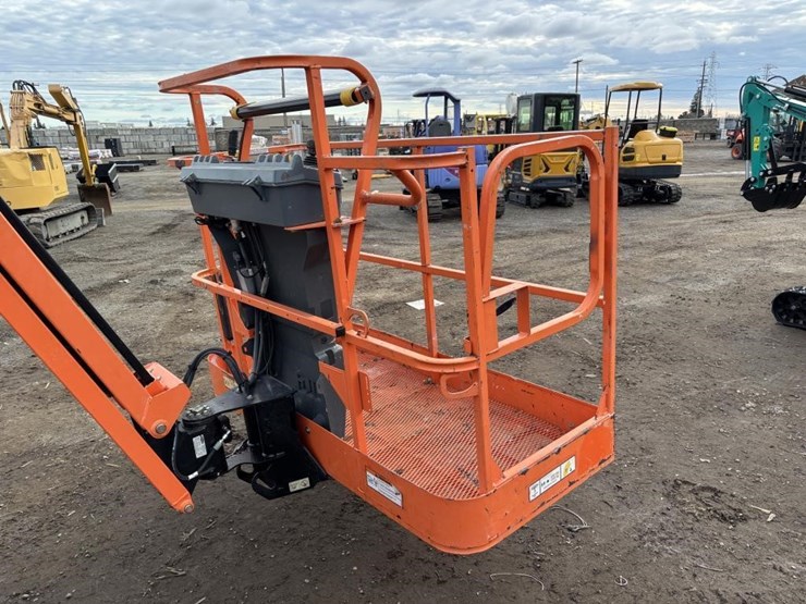 2018-jlg-450aj-image-12