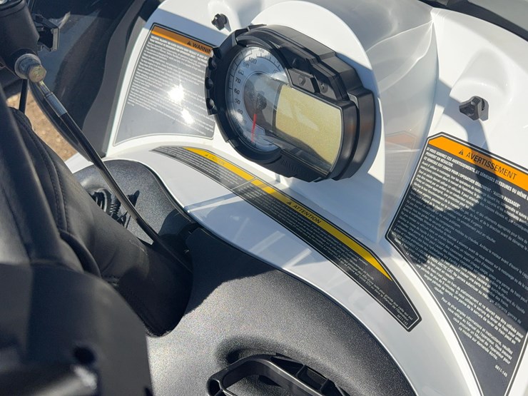 2008-arctic-cat-m1000-snowmobile-image-16