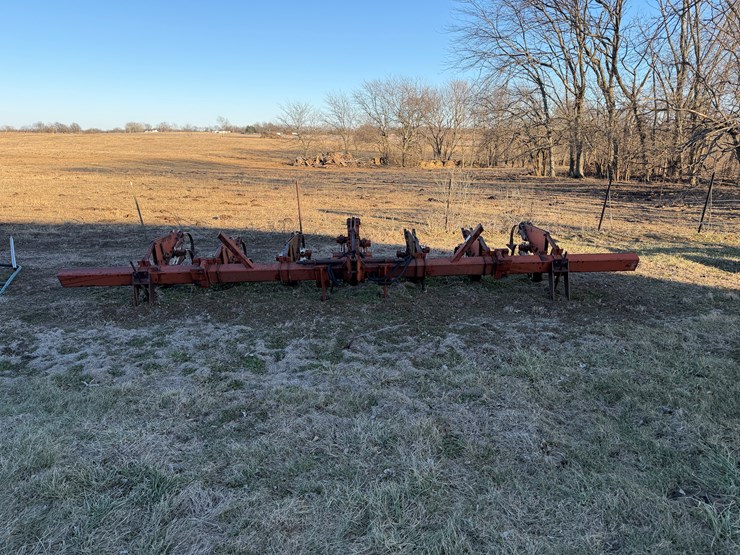 #209032-•-used-cultivator-image-2