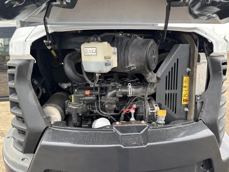 2021-bobcat-e60-image-55