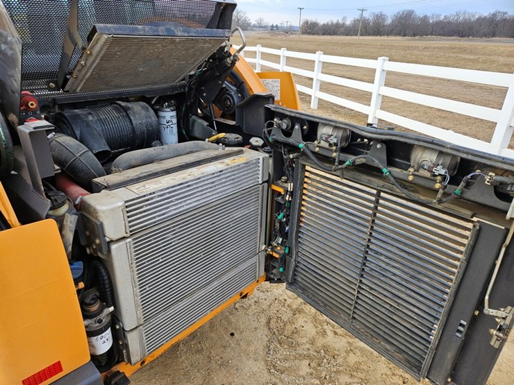 2020-case-tv450-image-17