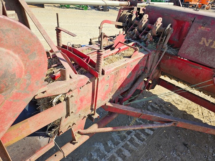 new-holland-67-image-18