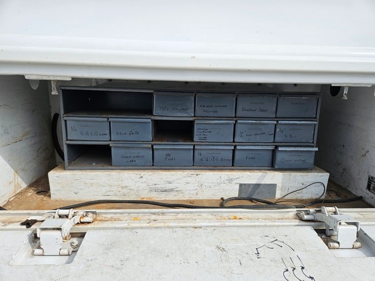 2012-ford-f350-image-24