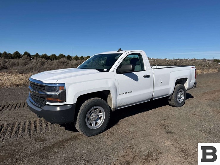 2016-chevrolet-silverado-1500-image-1