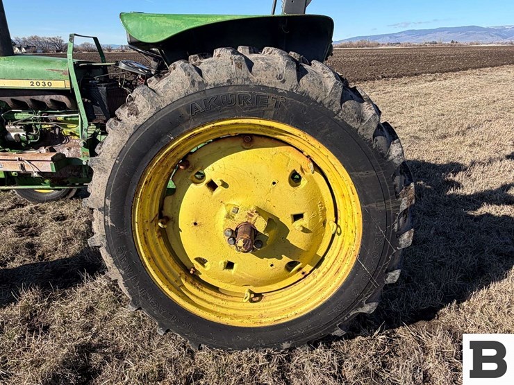 john-deere-2030-image-16