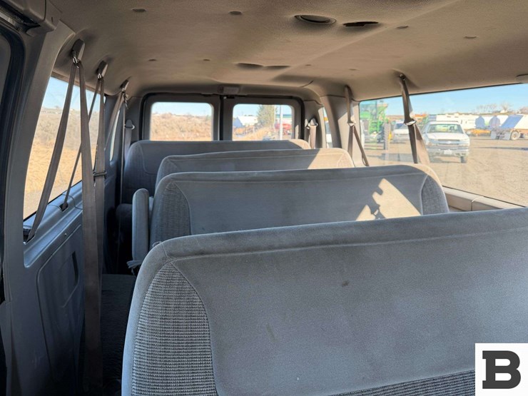 1999-ford-econoline-350-image-20