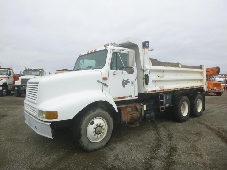 1999-international-2674-image-1