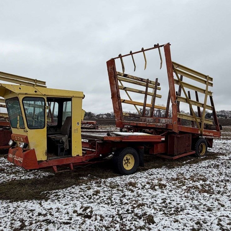 NEW HOLLAND 1075