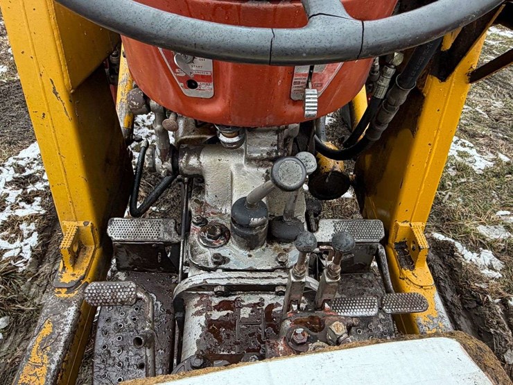 massey-ferguson-65-image-29