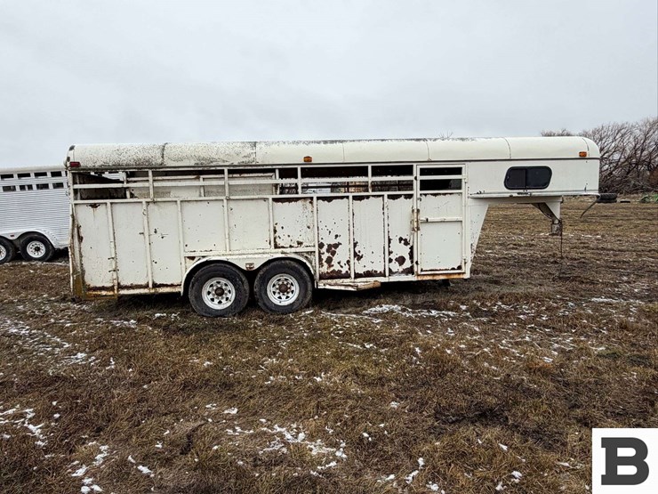 1990-hworl-horse-trailer-image-6