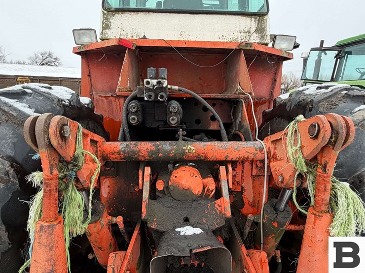 case-2670-tractor-image-21