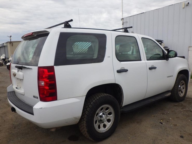 2008-chevrolet-tahoe-image-3