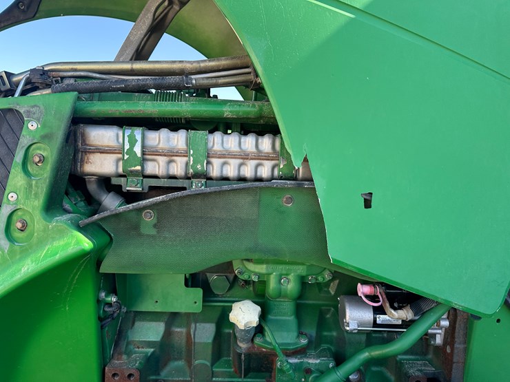 john-deere-8285r-image-45