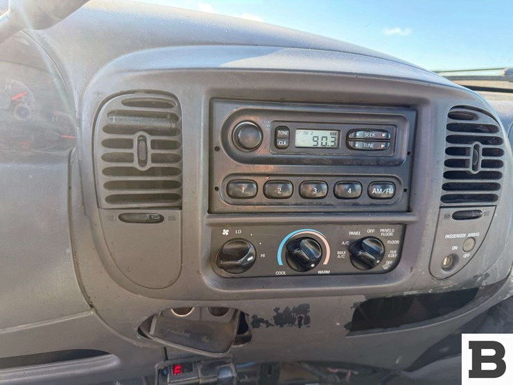 1999-ford-f250-image-32