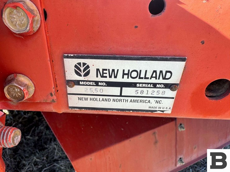 new-holland-2550-image-22