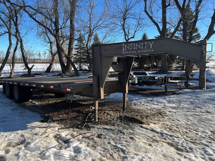 infinity-gooseneck-trailer-image-3