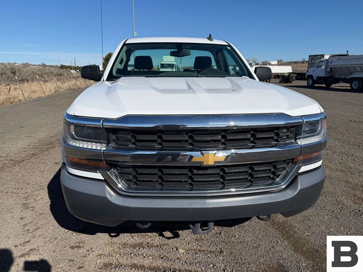 2016-chevrolet-silverado-1500-image-8