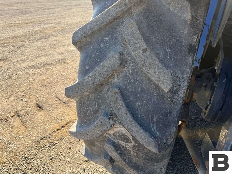 new-holland-t4030f-image-28