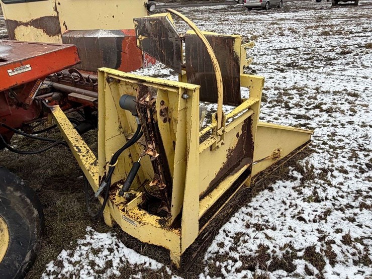 new-holland-1075-image-31